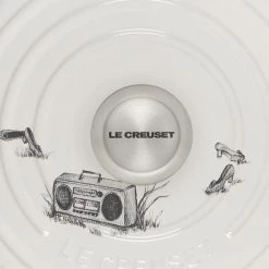 Le Creuset Harlem Toile De Jouy Signature Round Dutch Oven -Kitchenware Sales Shop 21177248351430 3 zoom lid