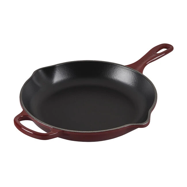 Le Creuset Signature Skillet 8 Le Creuset Signature Skillet - Image 8