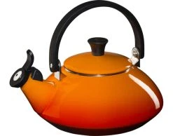 Le Creuset Zen Kettle