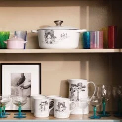 Le Creuset Harlem Toile De Jouy Signature Round Dutch Oven -Kitchenware Sales Shop collection g1