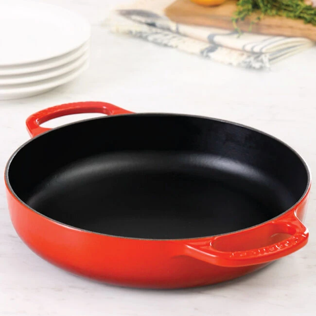 Le Creuset Signature Everyday Pan 3 Le Creuset Signature Everyday Pan - Image 3