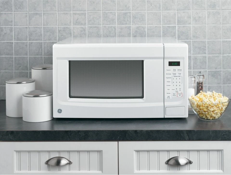 GE JES1460DSWW 1.4 Cu. Ft. Countertop Microwave Oven - White 3 GE JES1460DSWW 1.4 Cu. Ft. Countertop Microwave Oven - White - Image 3