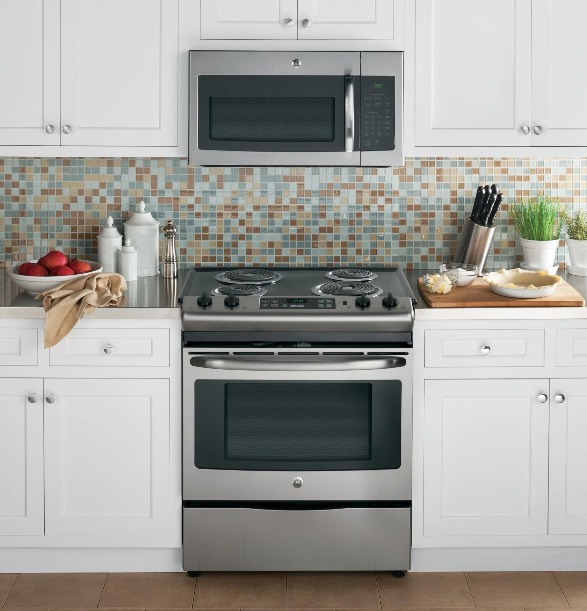 GE JVM3160RFSS 1.6 Cu. Ft. Over-the-Range Microwave Oven - Stainless Steel - Image 11