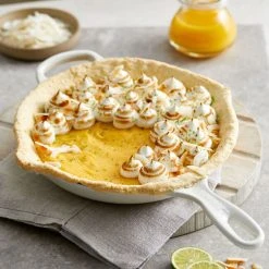 Le Creuset Signature Skillet 23 Le Creuset Signature Skillet -Kitchenware Sales Shop meringue skillet g02