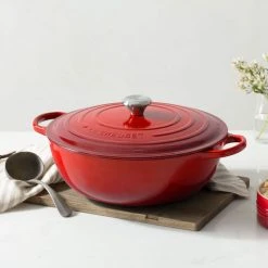 Le Creuset Signature Chef's Oven -Kitchenware Sales Shop soup pot g01