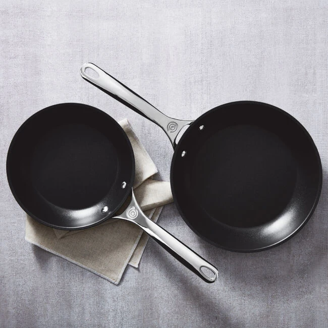 Le Creuset Toughened Nonstick PRO 2-Piece Fry Pan Set 2 Le Creuset Toughened Nonstick PRO 2-Piece Fry Pan Set - Image 2